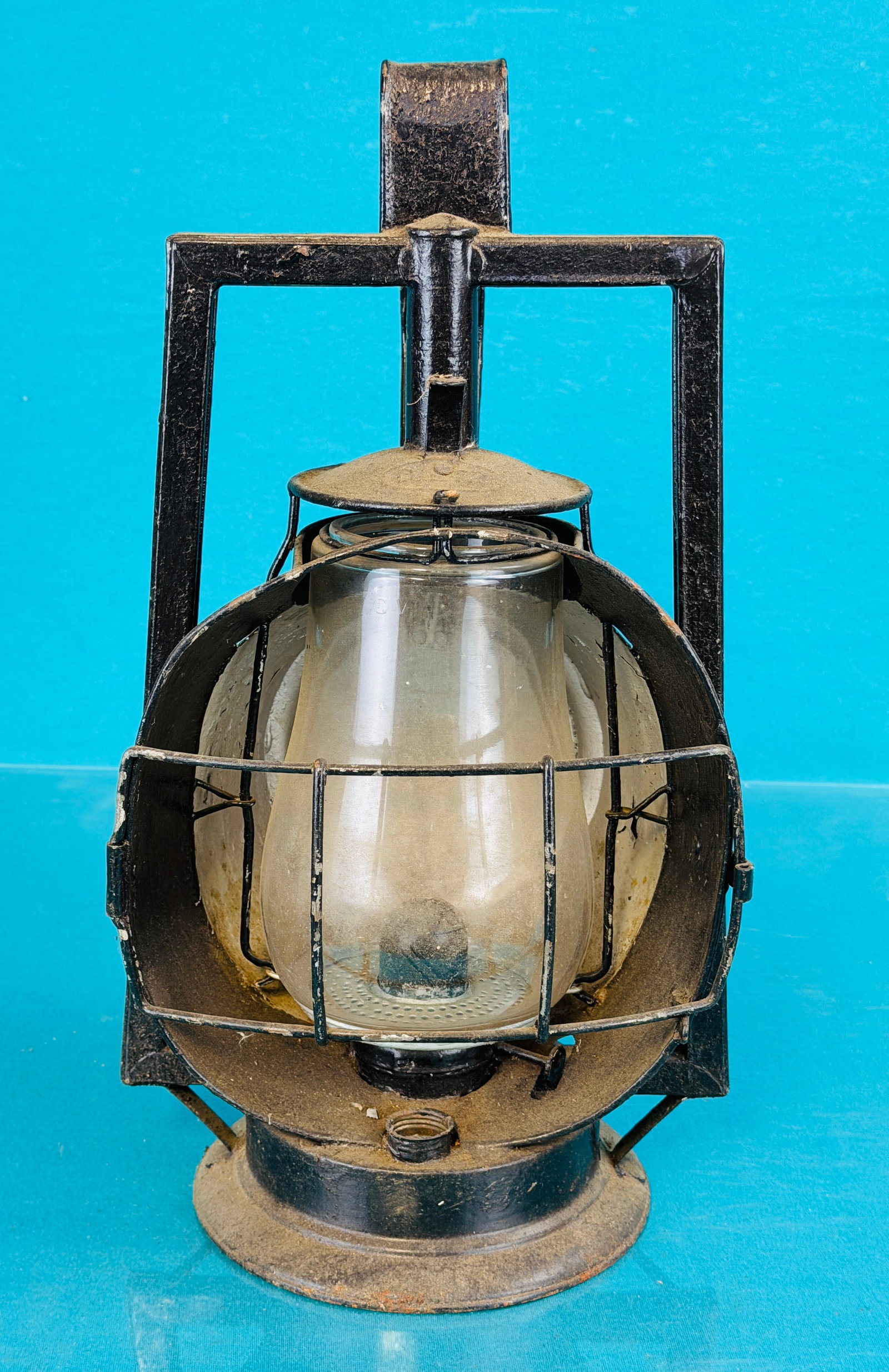 Dietz Track Walkers Lantern W Cage (1 of 7)