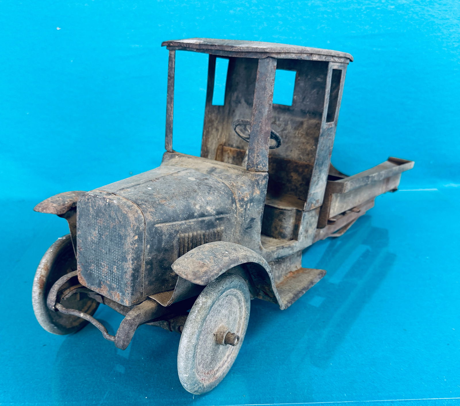 1920's Buddy L Truck Part (1 of 6)