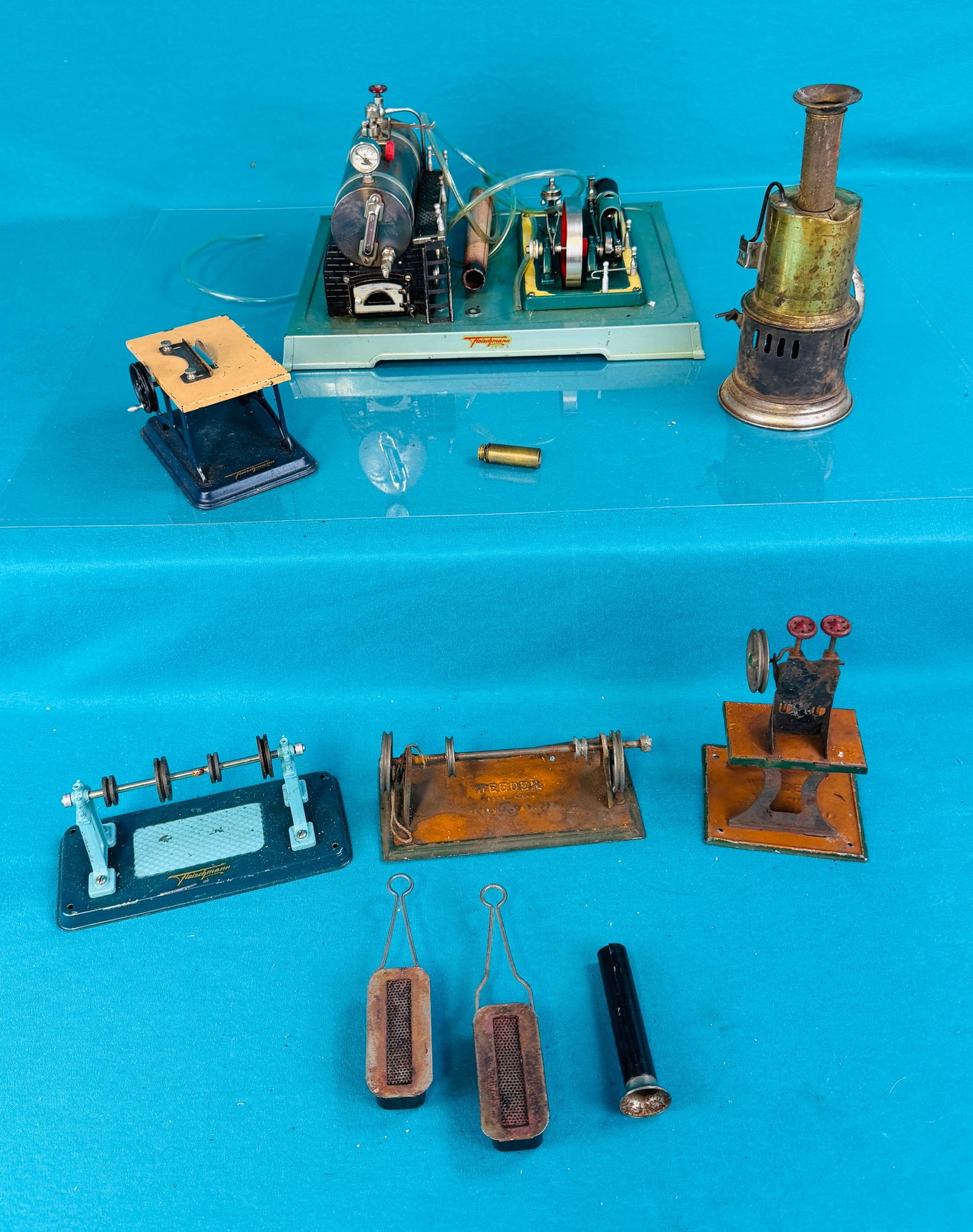 Lot Vintage Toy Steam Engines and Accessories (1 of 9)