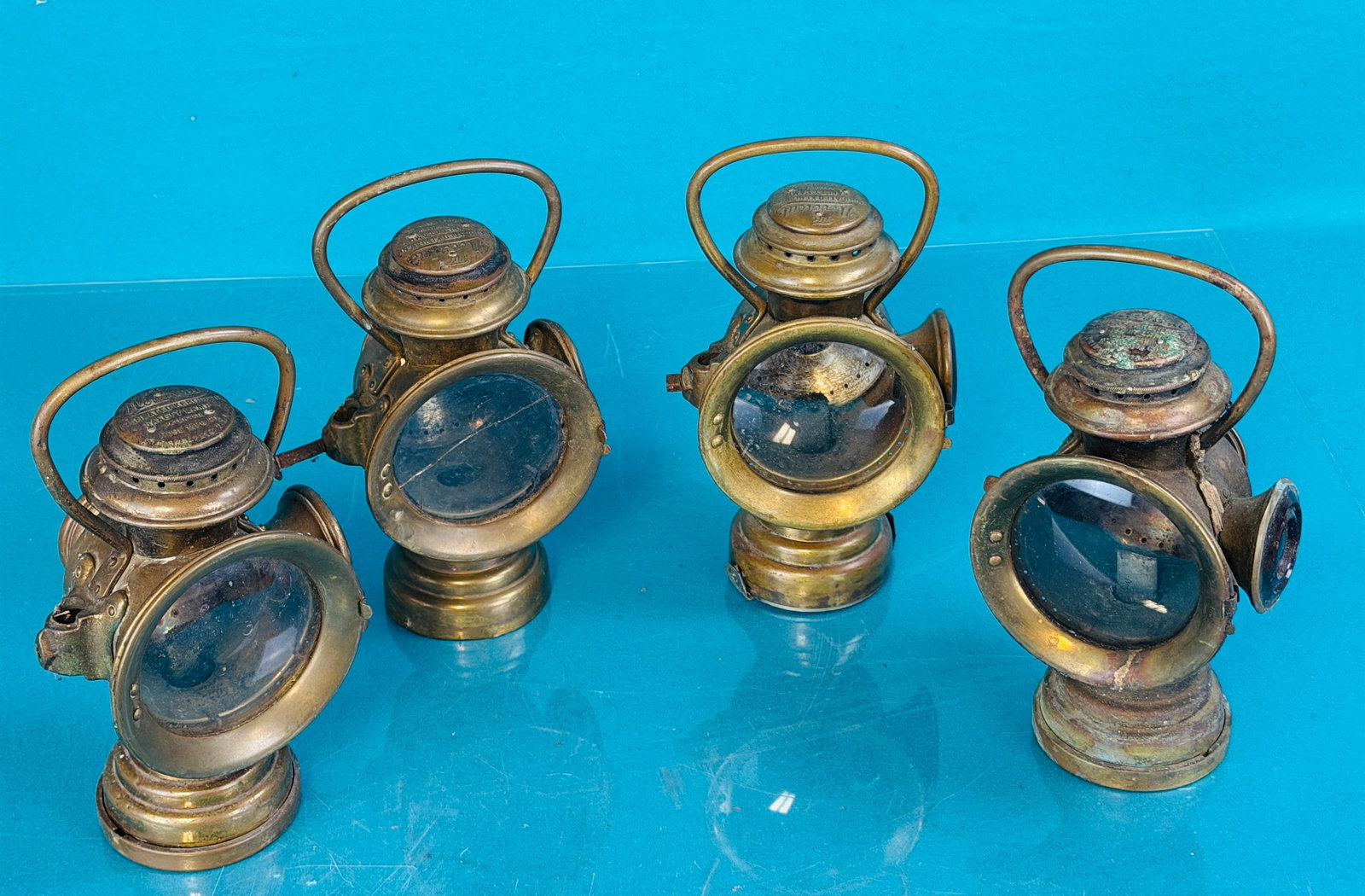 Lot 4 The Neverout Lamps (1 of 9)