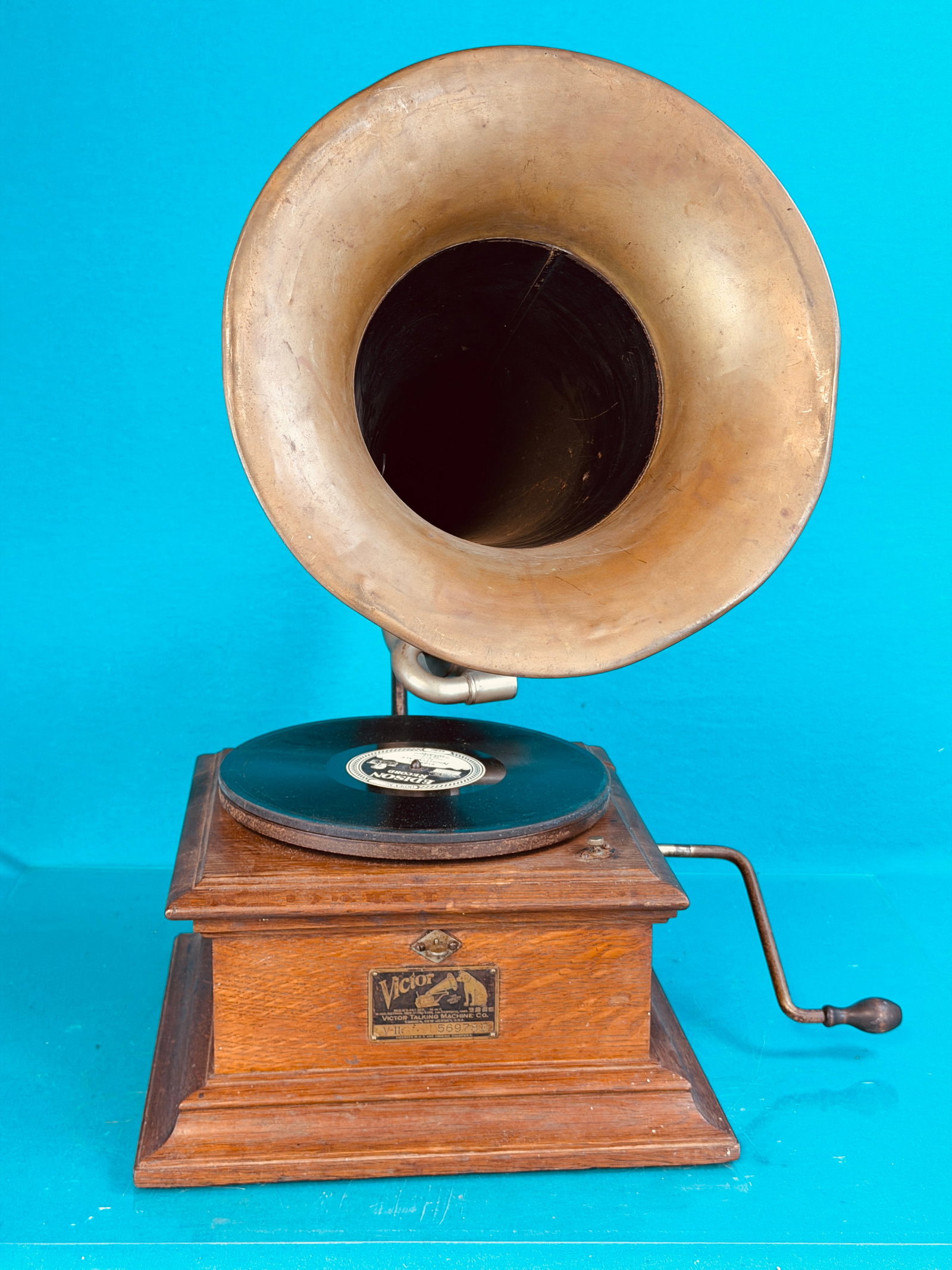 Victor Talking Machine Model 11 Phonograph (1 of 8)