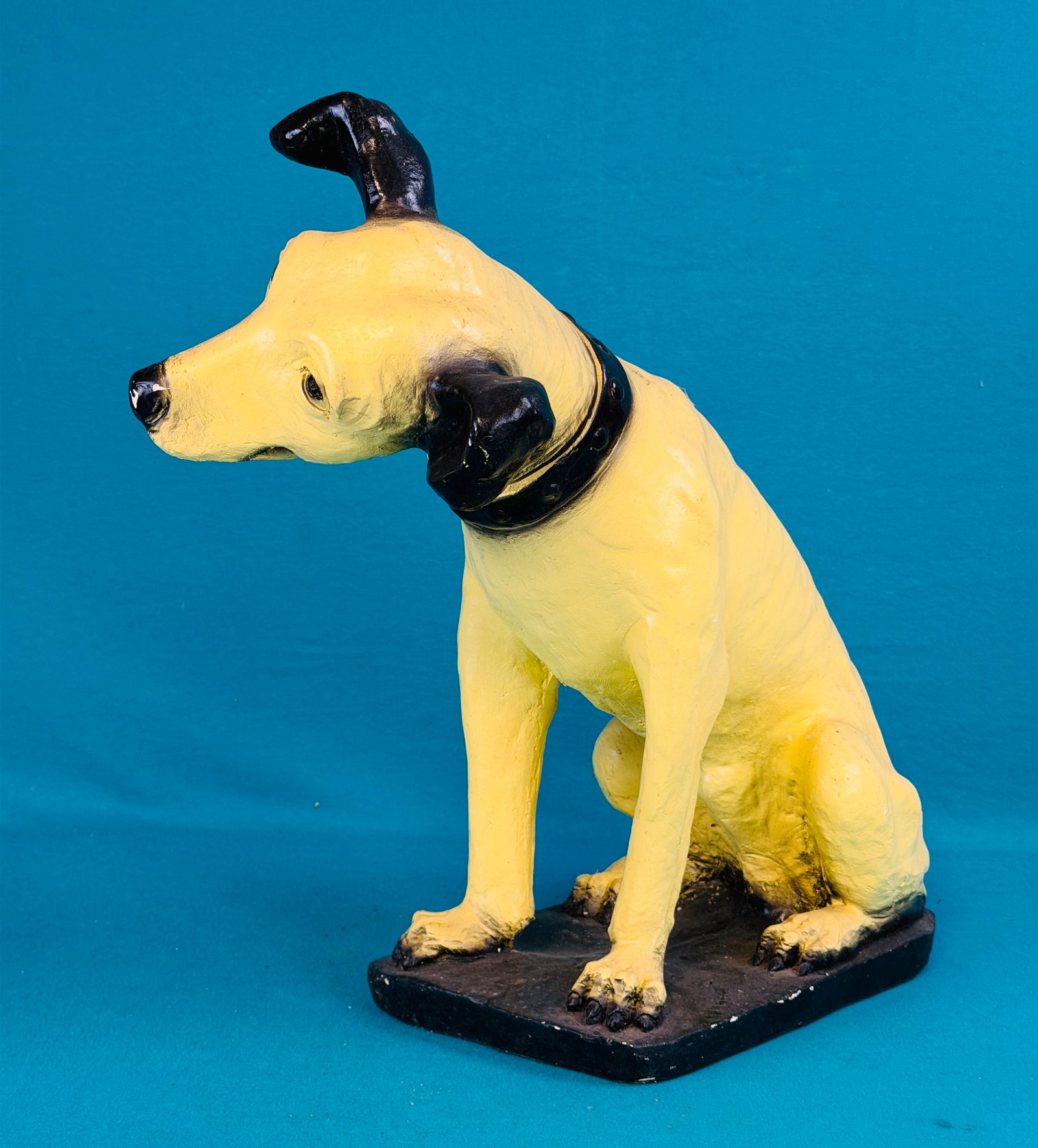Vintage Plaster RCA "Nipper" Display Dog (1 of 4)