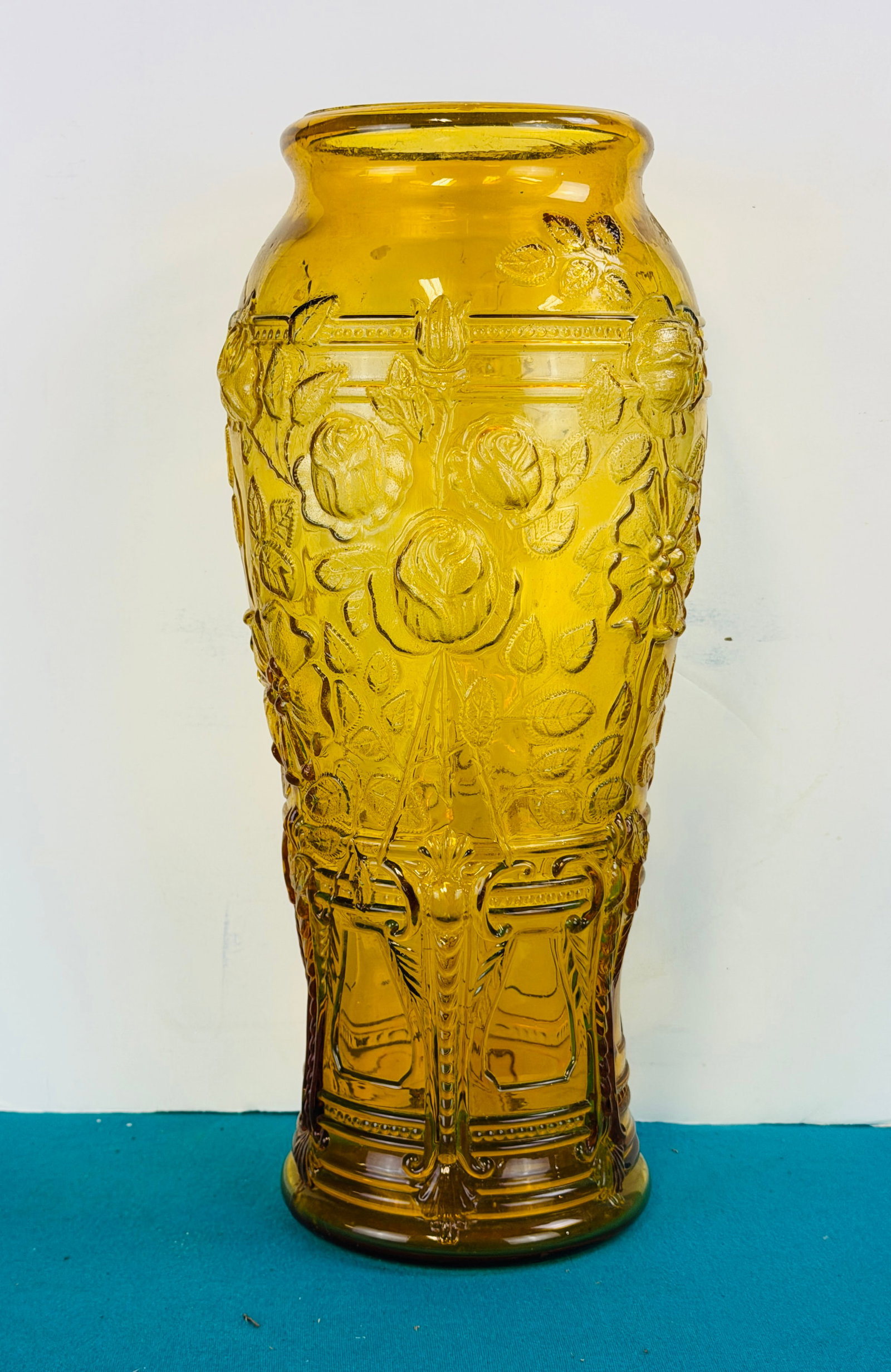 Light Amber Goofus Glass Pickle Jar / Vase (1 of 4)