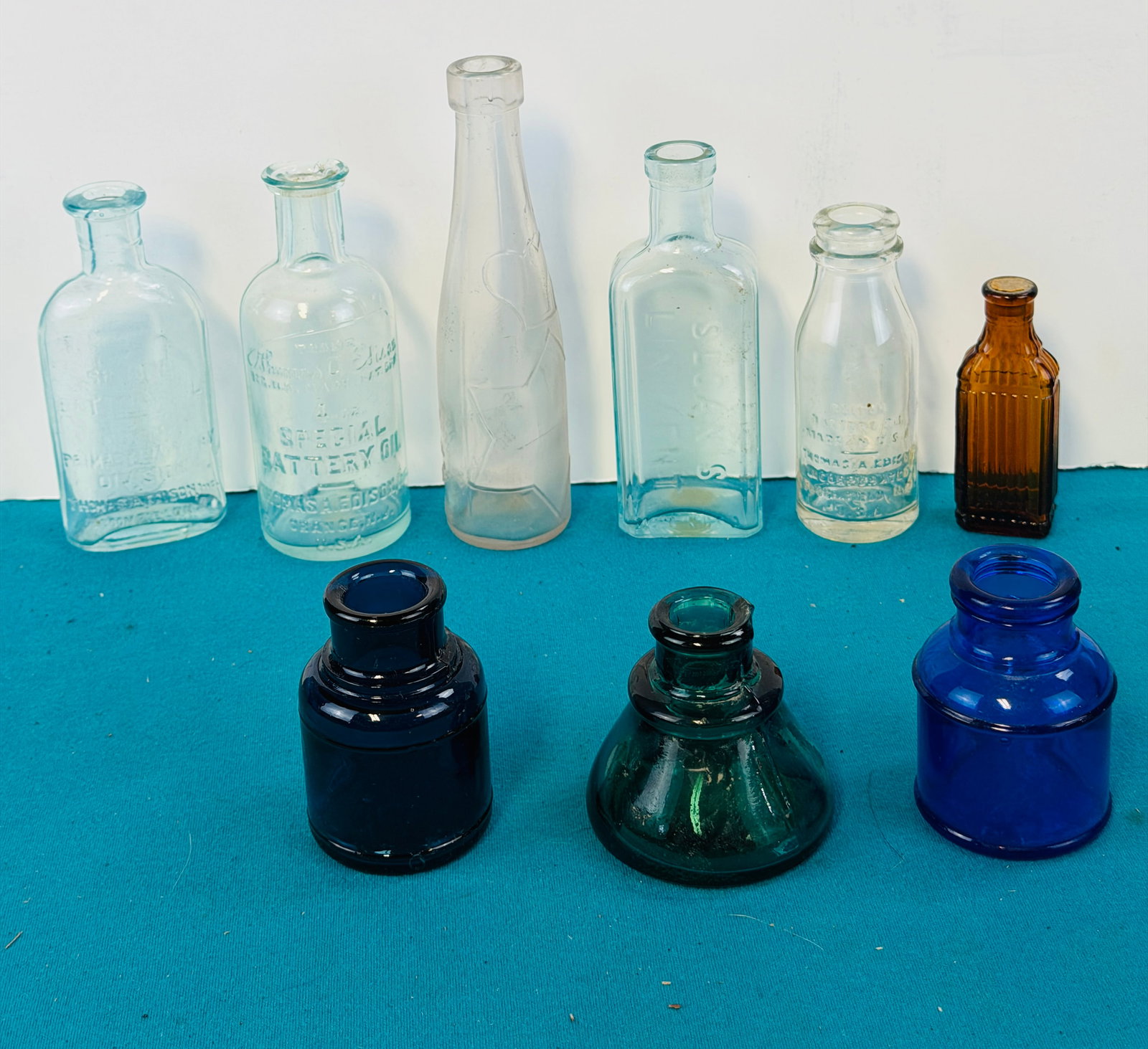 Lot 9 Antique Bottles Edison Battery Oil Etc (1 of 18)