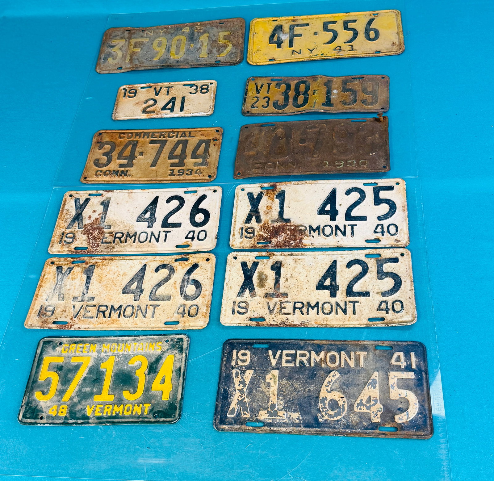 Lot 12 1930-40's License Plates: Lot of twelve various 1930-40's era license plates. Condition - is as shown. In house shipping available on this lot.