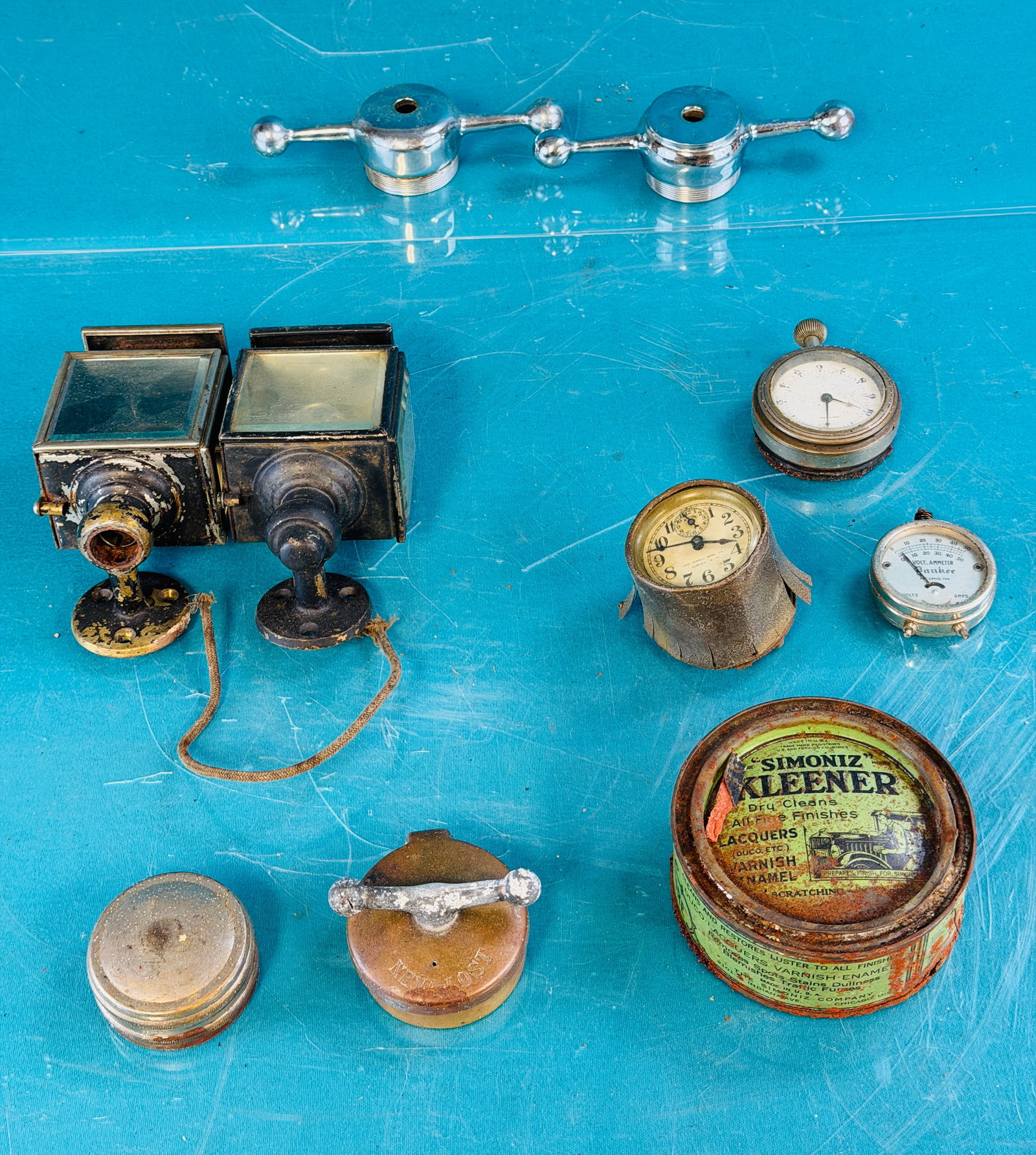 Lot Antique Automotive Related Items (1 of 9)