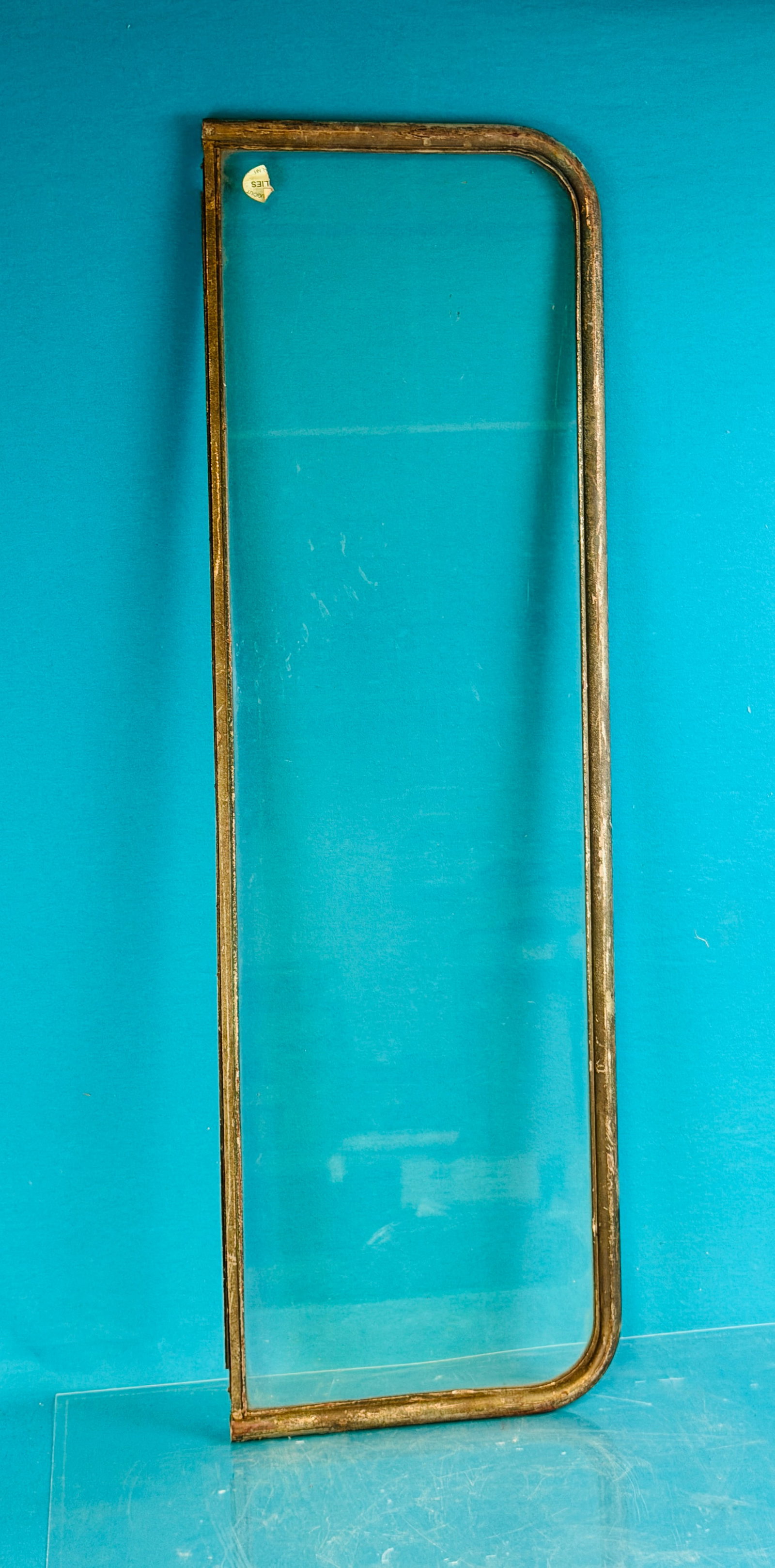 Early The Studebaker Corp. Auto Windshield (1 of 3)