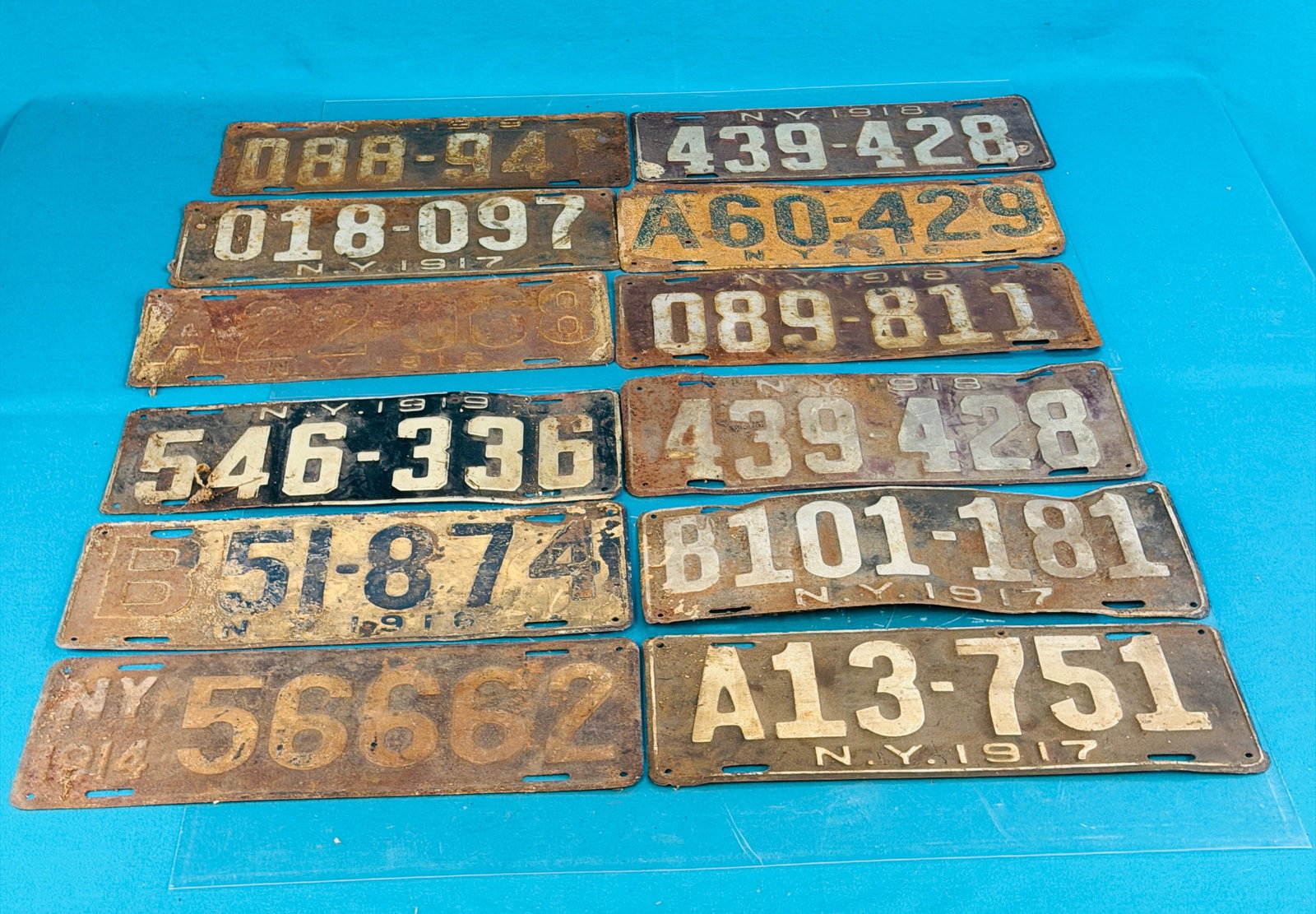Lot 12 Pre 1920 New York License Plates (1 of 5)