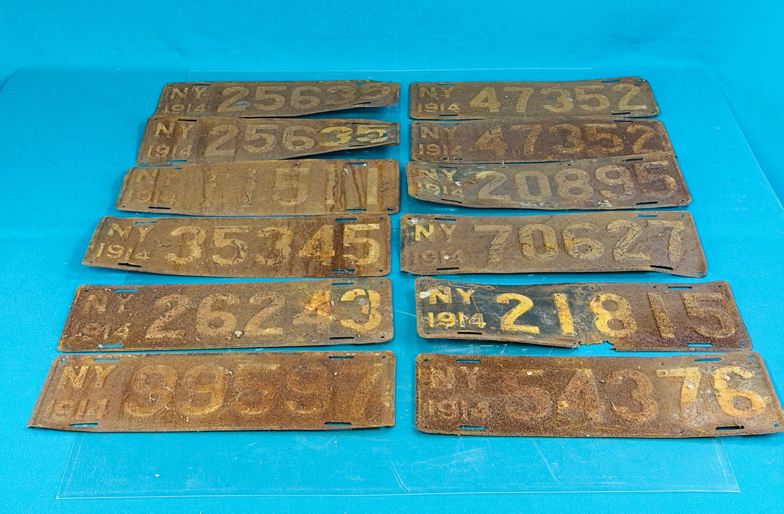 Lot 12 1914 NYS License Plates w 2 Pairs (1 of 5)