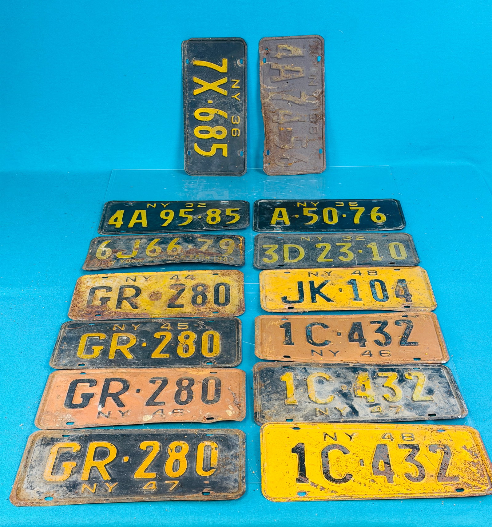 Lot 13 1940's NYS License Plates (1 of 5)