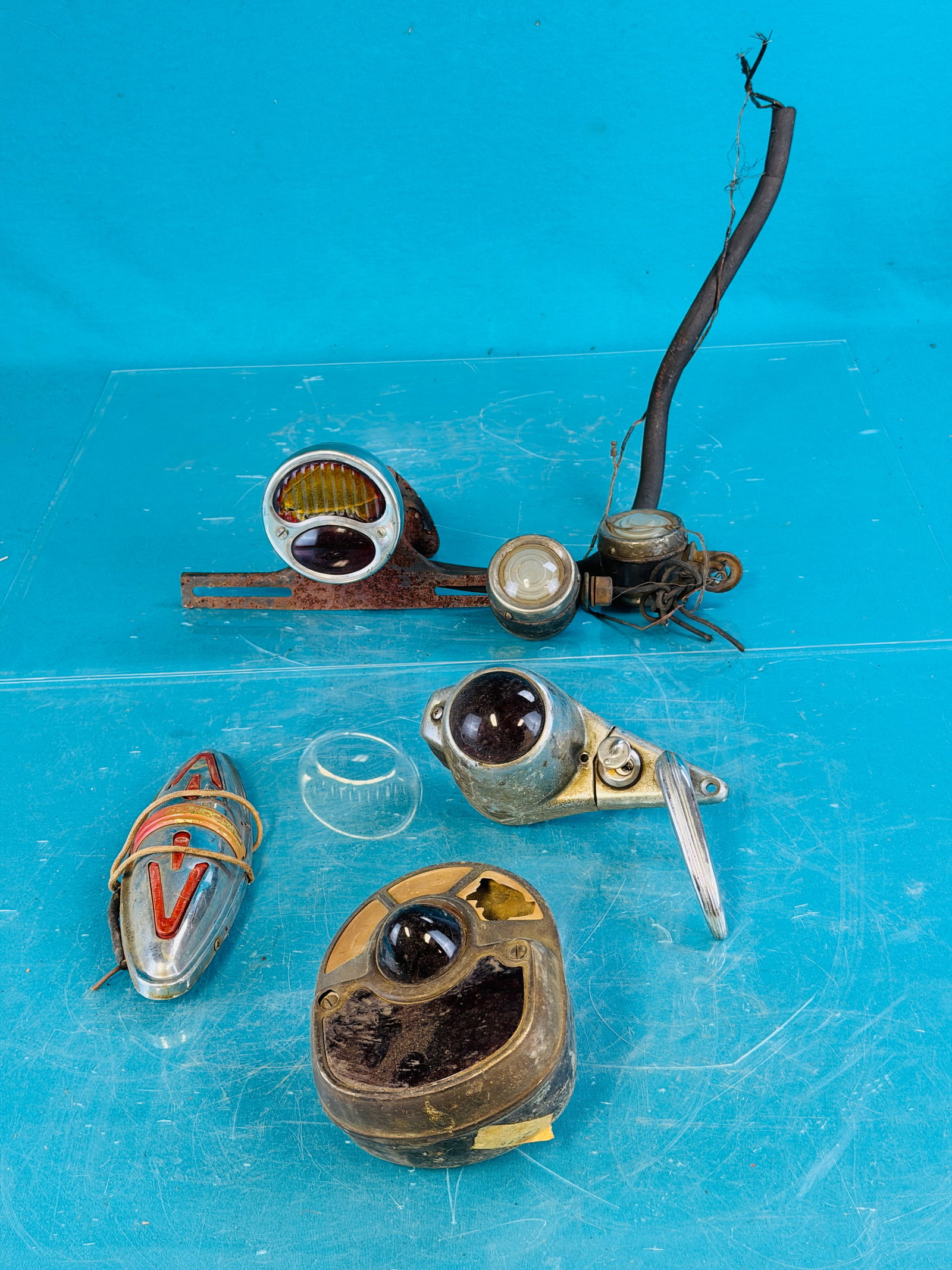 Lot Vintage Automotive Accessories (1 of 11)