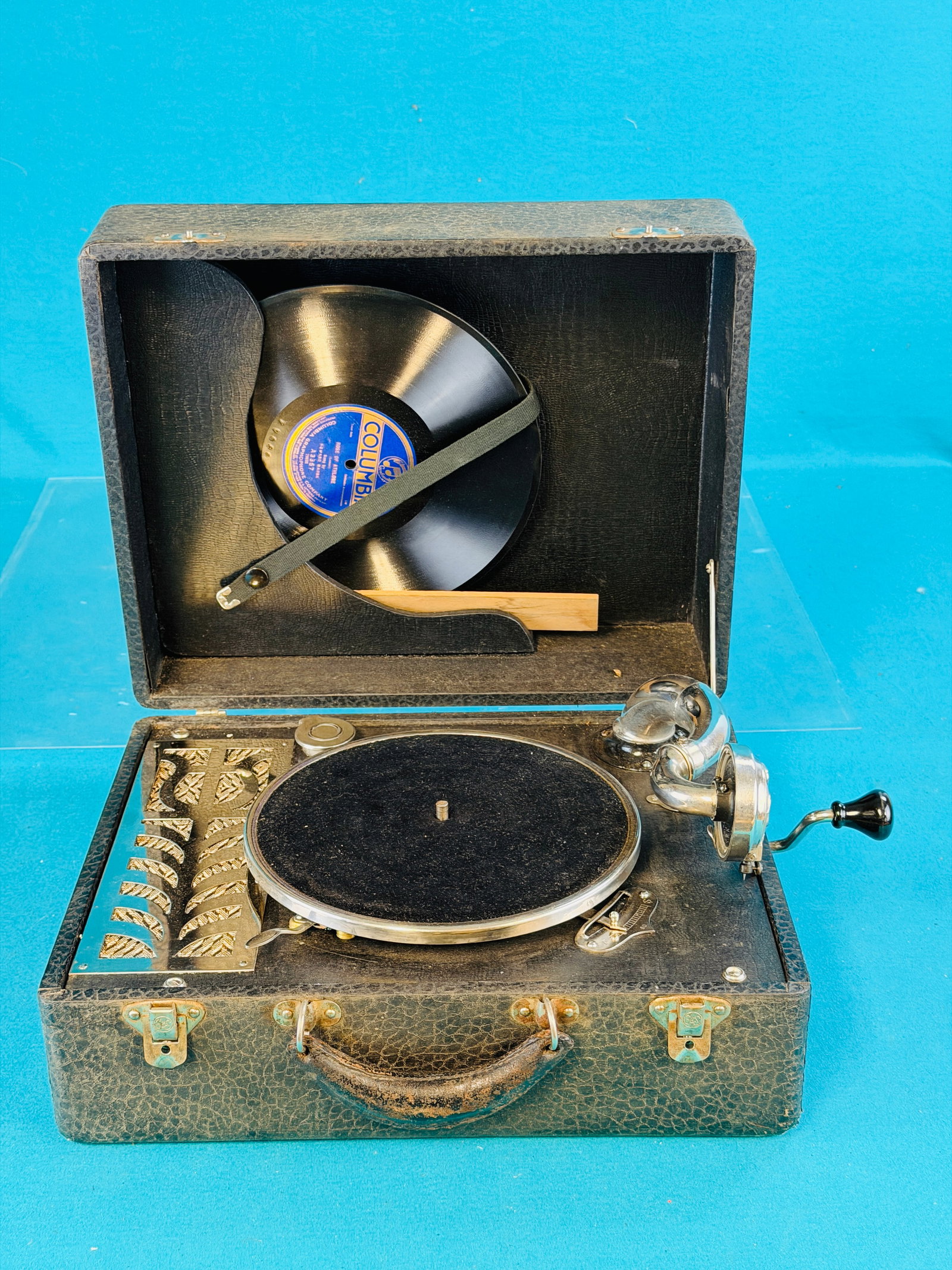 Art Deco Sears Silvertone Phonograph (1 of 7)
