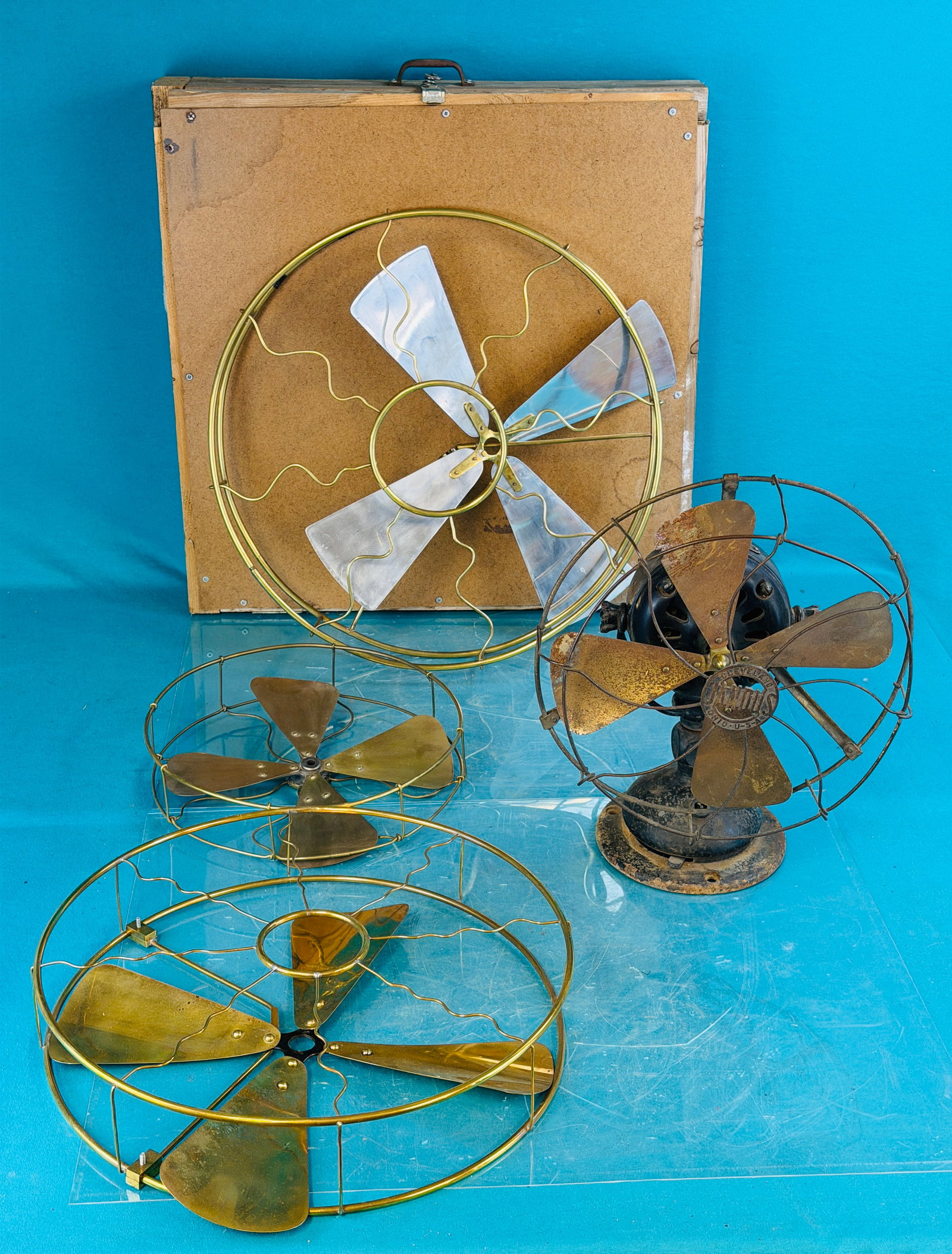 Lot Antique Electric Fan & Misc. Parts (1 of 9)