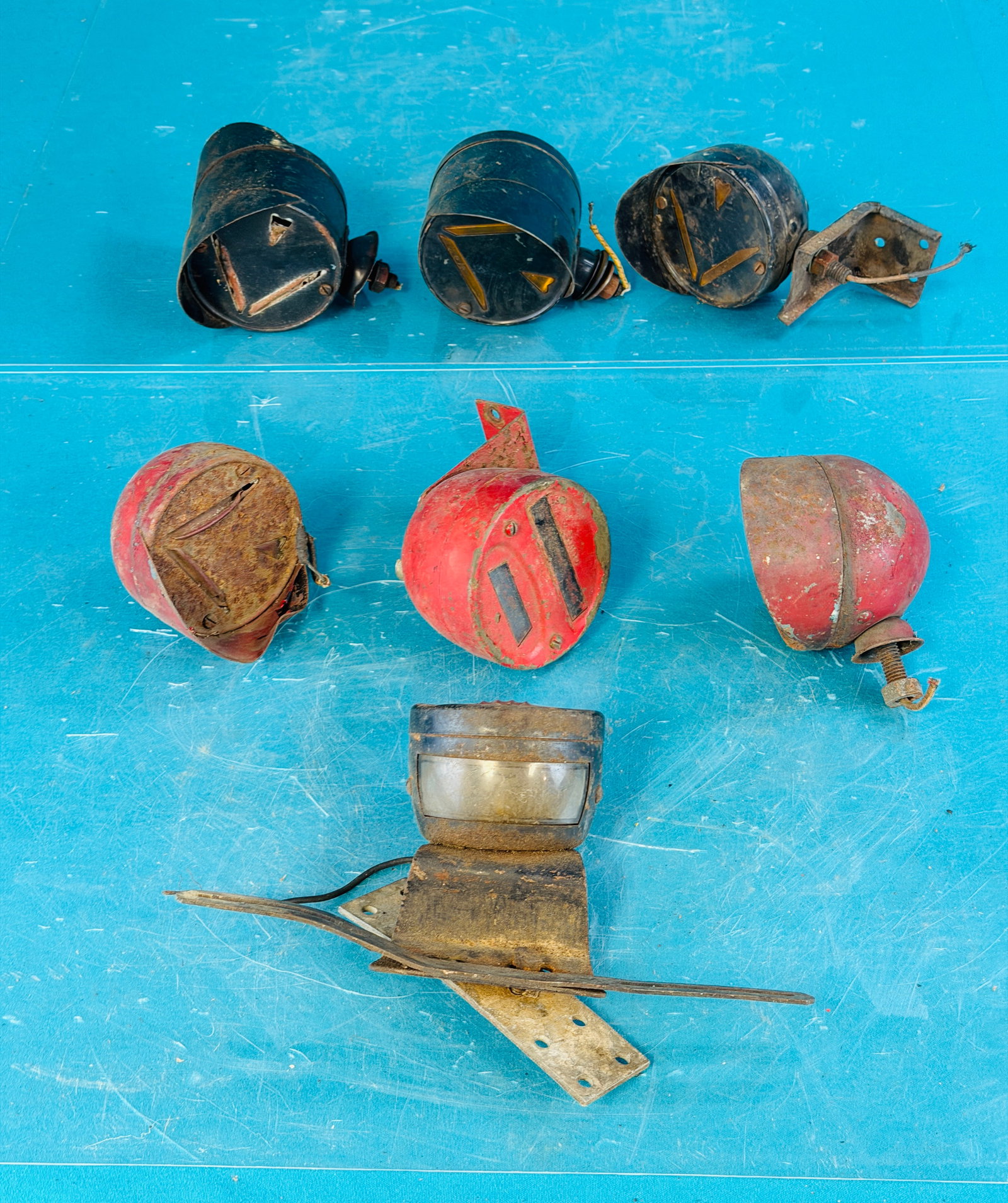 Lot Antique Auto Directional Signals (1 of 8)