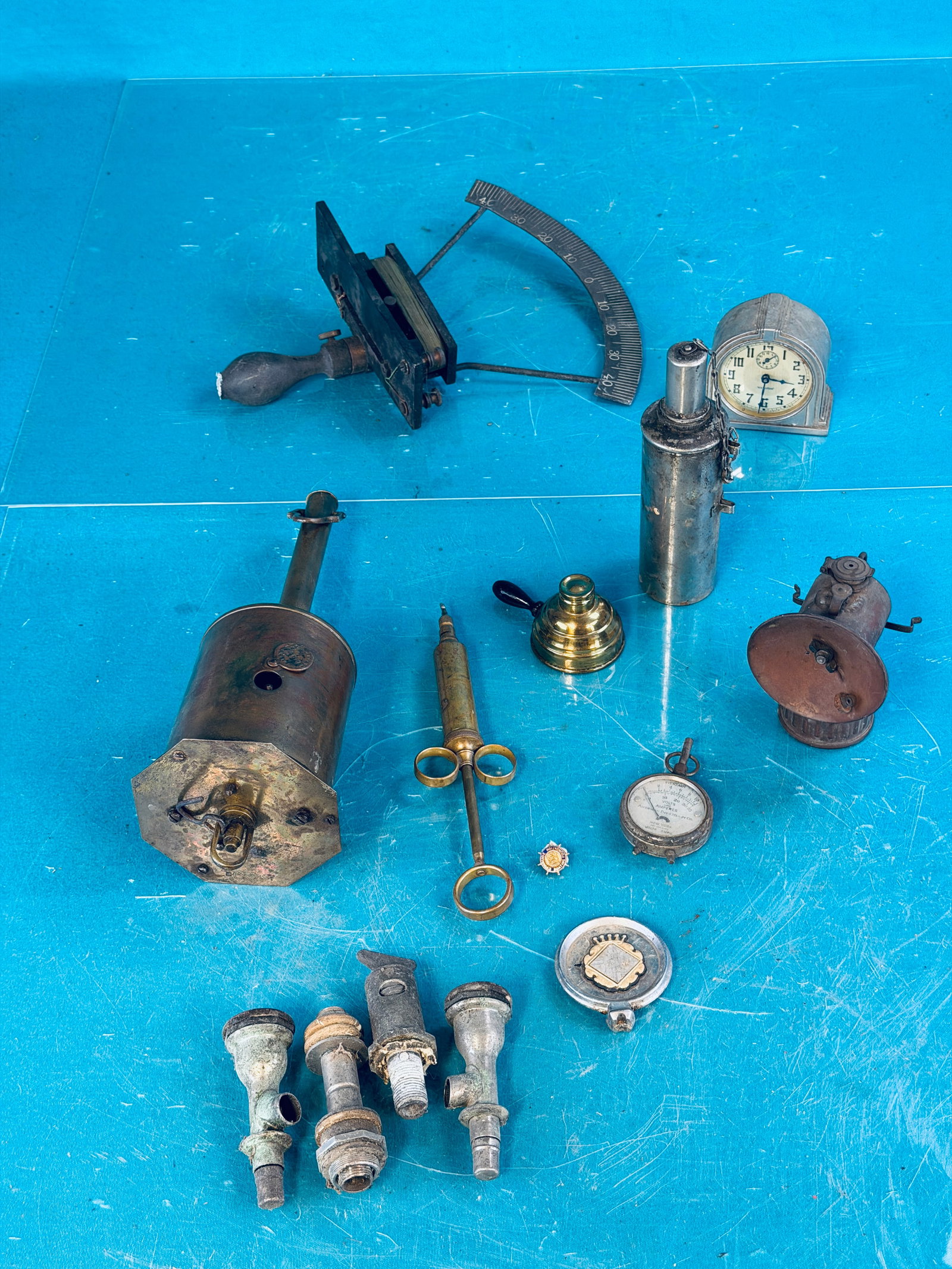Lot Assorted Antiques (1 of 9)