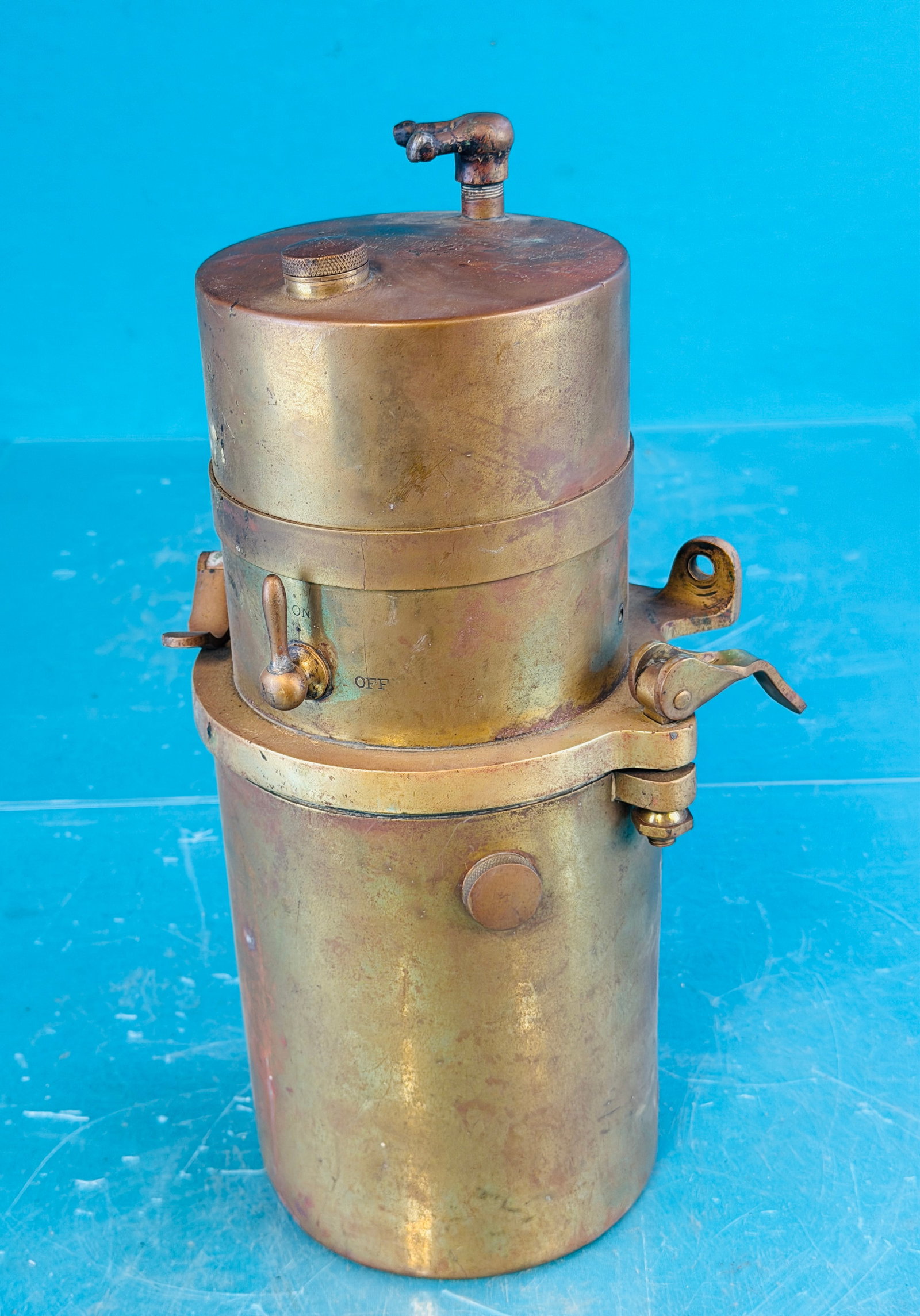 Gray & Davis Carbide Acetylene Generator (1 of 6)
