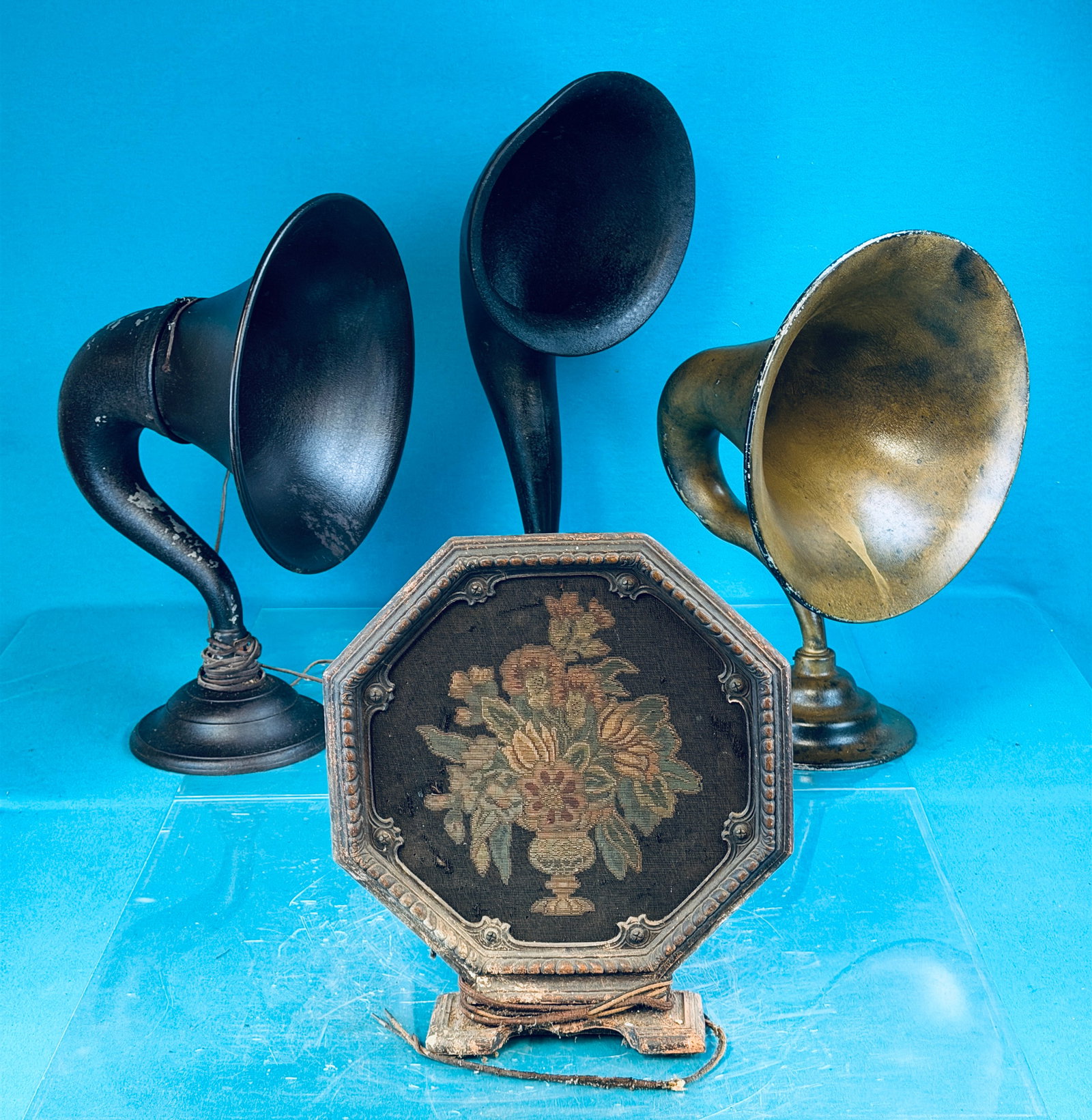 Lot 4 1920's Radio Horns etc (1 of 6)