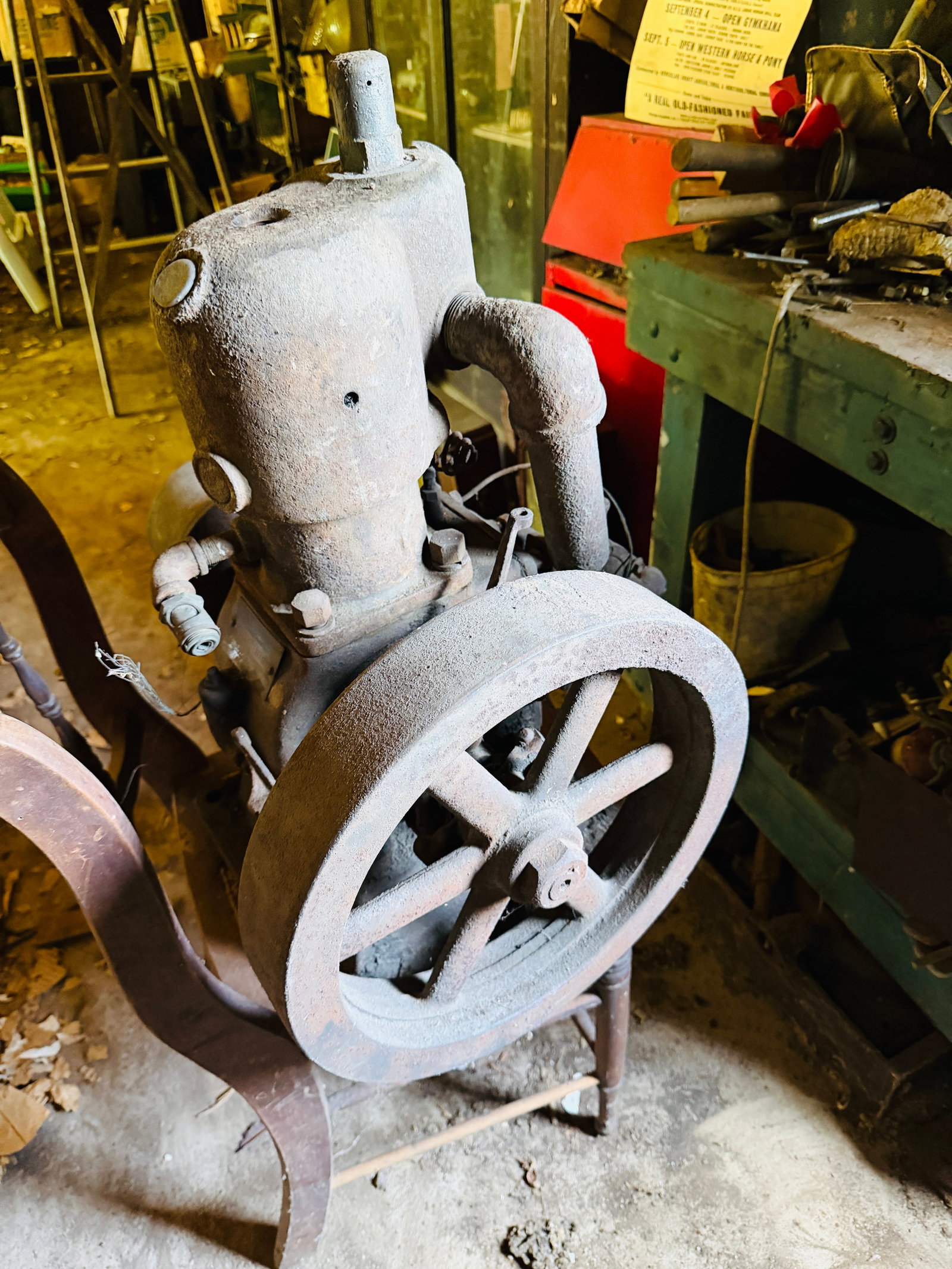 Cushman Motor Works Hit & Miss 4 HP Engine (1 of 11)