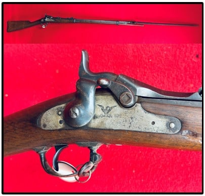 Springfield Model 1873 Cadet Rifle w Bayonet: Springfield Model 1873 trapdoor breechblock cadet rifle with bayonet. Rifle has an inspector mark on stock and is equipped with a 28" long barrel and is serial number 102427 and functions mechanically