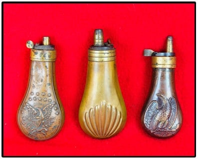 Lot 3 Pistol Powder Flasks (1 of 3)