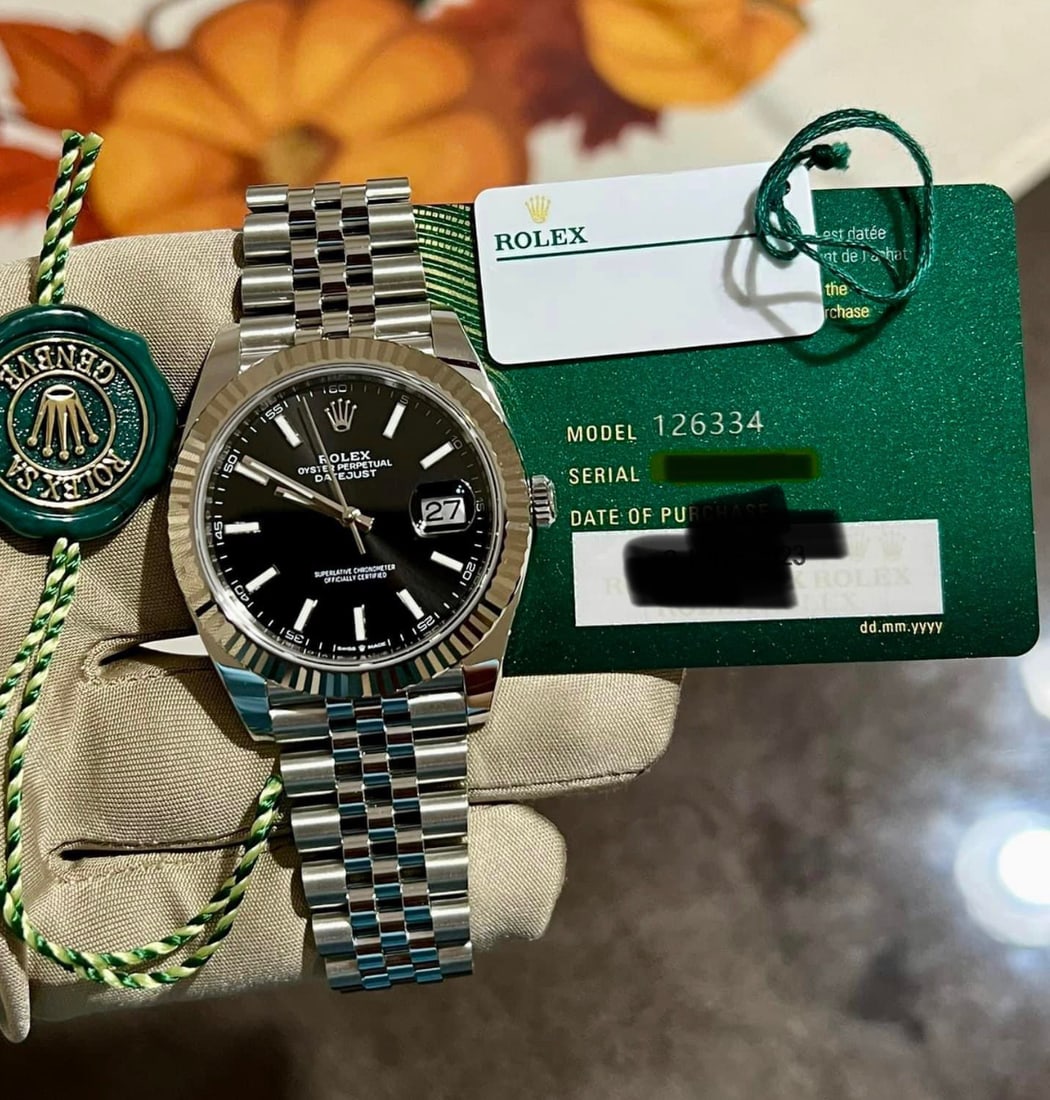Brand New Rolex Oysterperpetual Datejust 41mm Black Dial Comes w/Box & Pape: Brand New Rolex Oysterperpetual Datejust 41mm Black Dial Comes w/Box & Papers #3SS18294v8