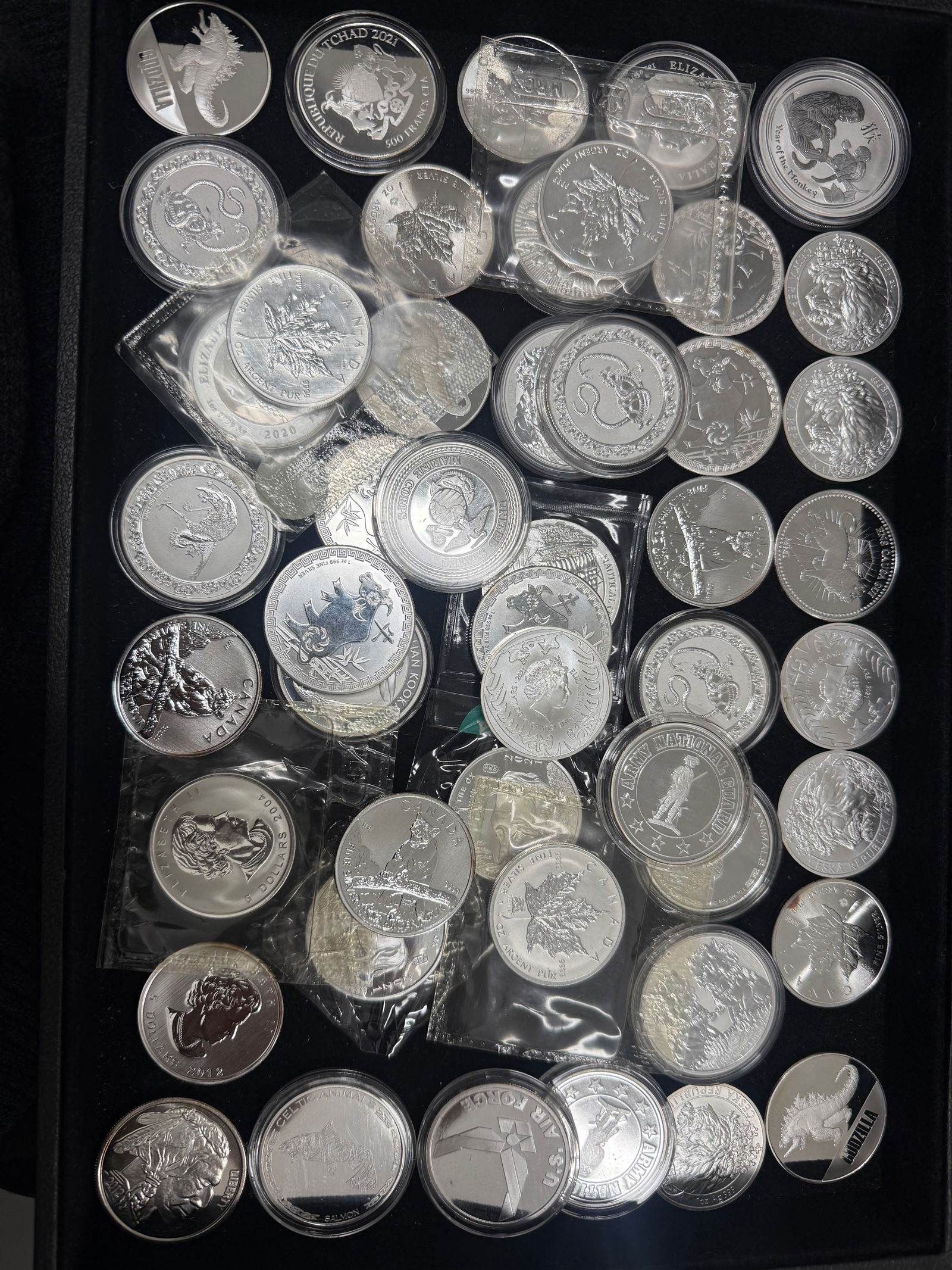 Mixed Lot Of Varying Mints including Canadian, NIUE, Chad Pure Silver 1 oun: Mixed Lot Of Varying Mints including Canadian, NIUE, Chad Pure Silver 1 ounce Rounds .999 47 pieces #3SS98331v15