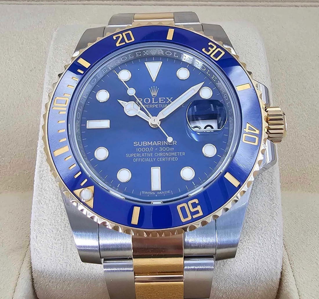 40mm Submariner Two-Tone Comes with Box & Papers: 40mm Submariner Two-Tone Comes with Box & Papers #3SS19779v8