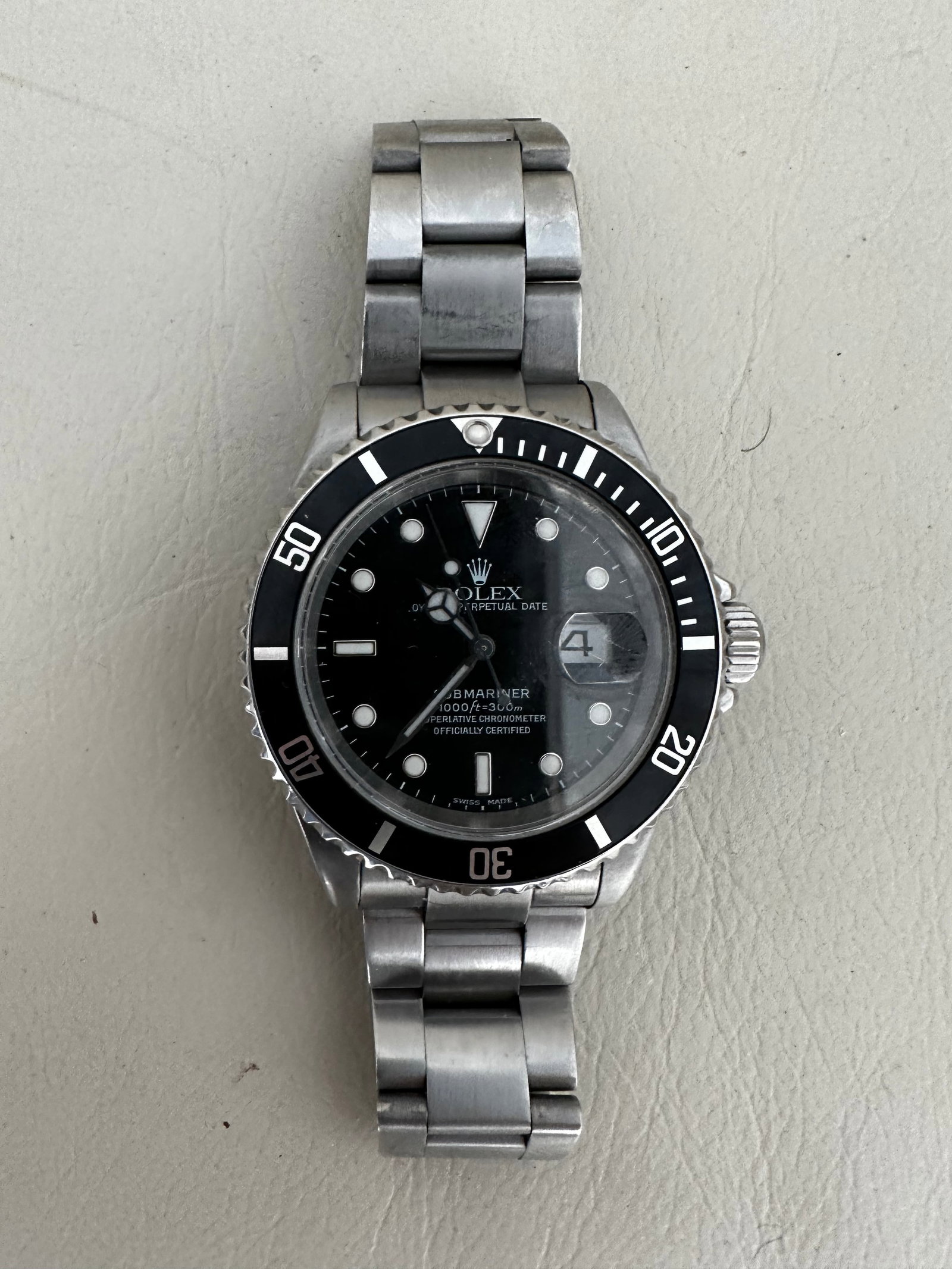 USED BLACK SUBMARINER 40MM COMES WITH BOX NO PAPER: USED BLACK SUBMARINER 40MM COMES WITH BOX NO PAPER #3SS95542v7