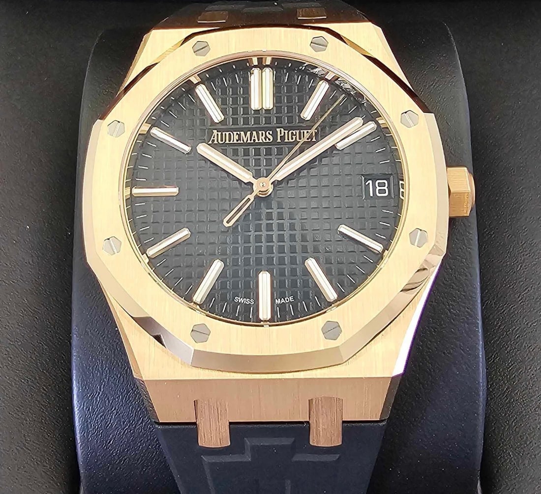 Audemars Piguet 15510or Comes with Box & Papers (1 of 1)