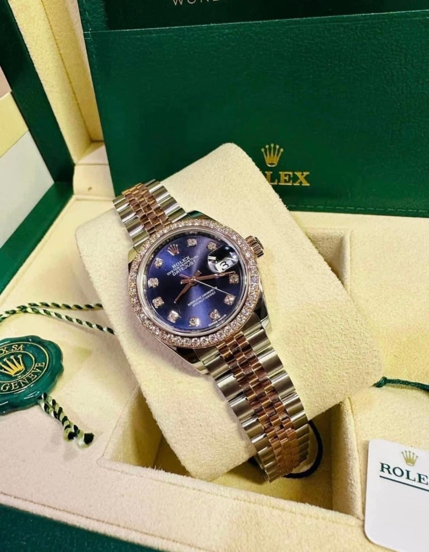 New 26mm Ladies Datejust Rolex w/factory dial & bezel comes with box and pa: New 26mm Ladies Datejust Rolex w/factory dial & bezel comes with box and paper #3SS95545v7