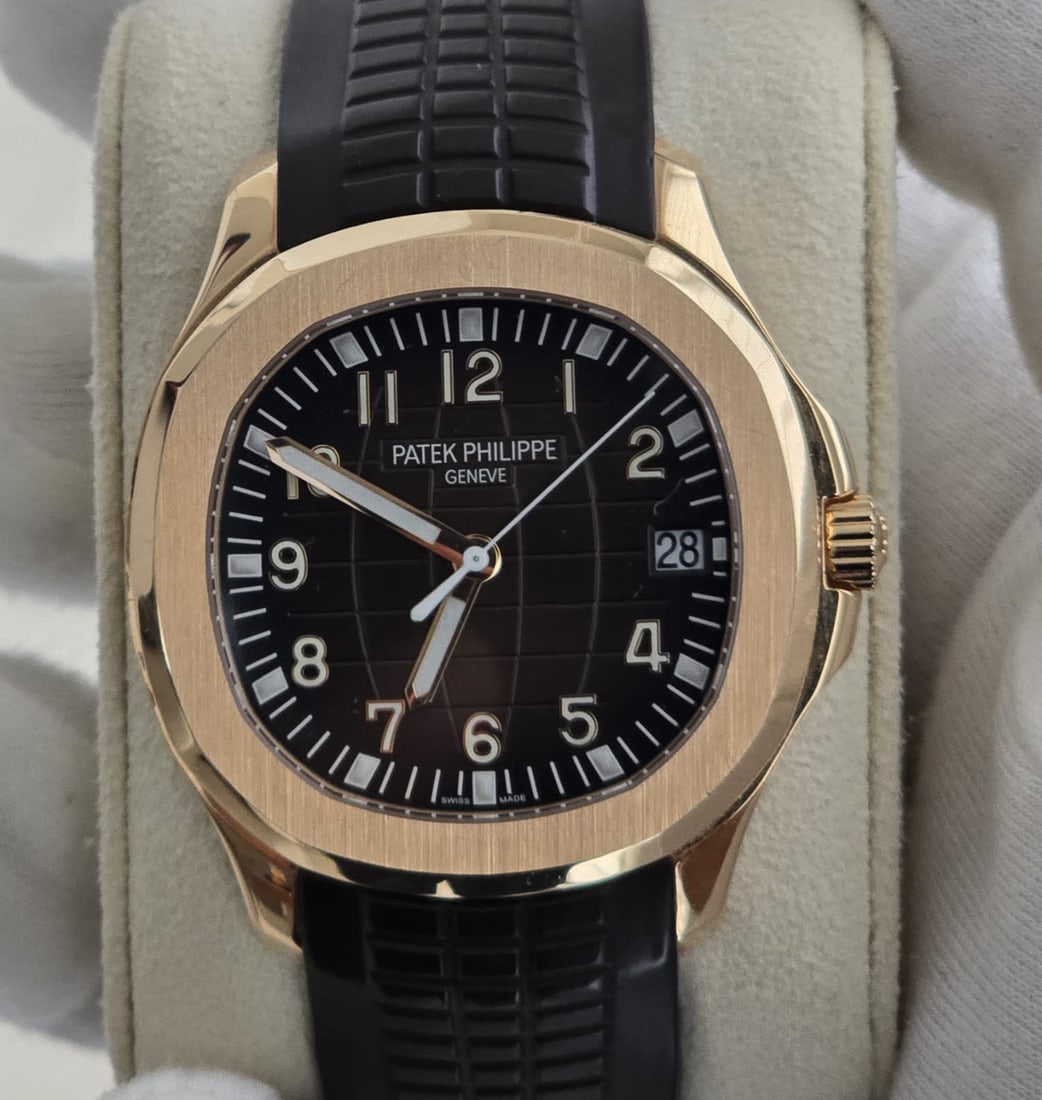 Patek Philippe 18kt Gold Aquanaut Ref 5167R Comes with Box & Papers: Patek Philippe 18kt Gold Aquanaut Ref 5167R Comes with Box & Papers #3SS23494v15
