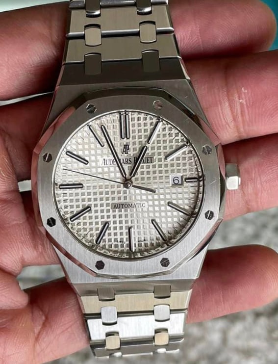 Audemars Piguet 15400st Comes with Box & Papers: Audemars Piguet 15400st Comes with Box & Papers #3SS15908v8