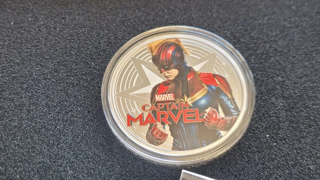 2019 1 oz Proof Fiji Captain Marvel Silver Coin