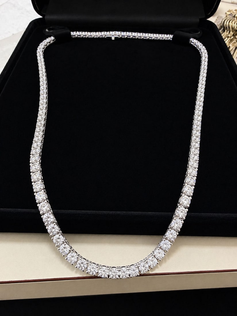 28.68 ctw 14K White Gold 17 inch Basket 4 Prong Tennis Necklace (LAB-GROWN): Shape: Round ;Metal Type: 14K White Gold ;Style: 17 inch Basket 4 Prong ;Color: F-G ;Clarity: SI ;Total Carat Weight: 28.68 (LAB-GROWN) #3SS76409v12