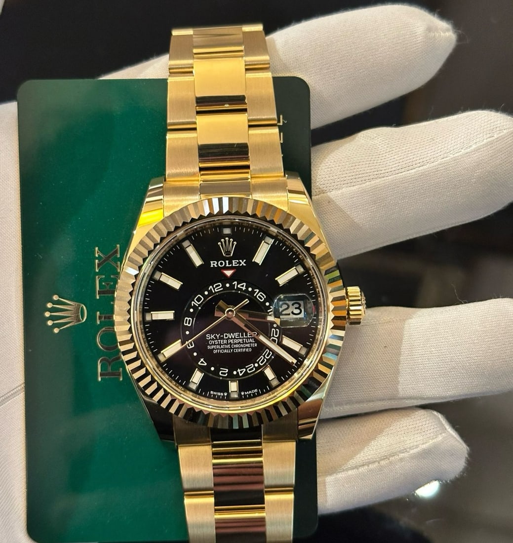 Rolex 18kt Gold Skydweller Ref 336938 Black Dial Comes with Box & Papers: Rolex 18kt Gold Skydweller Ref 336938 Black Dial Comes with Box & Papers #3SS23490v15