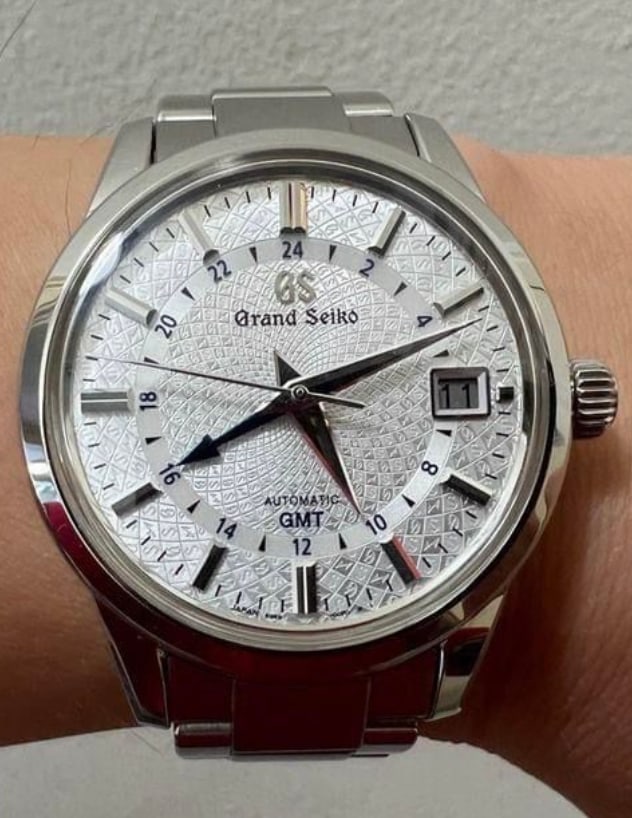 Grand Seiko GMT Comes with Box & Papers: Grand Seiko GMT Comes with Box & Papers #3SS18307v8