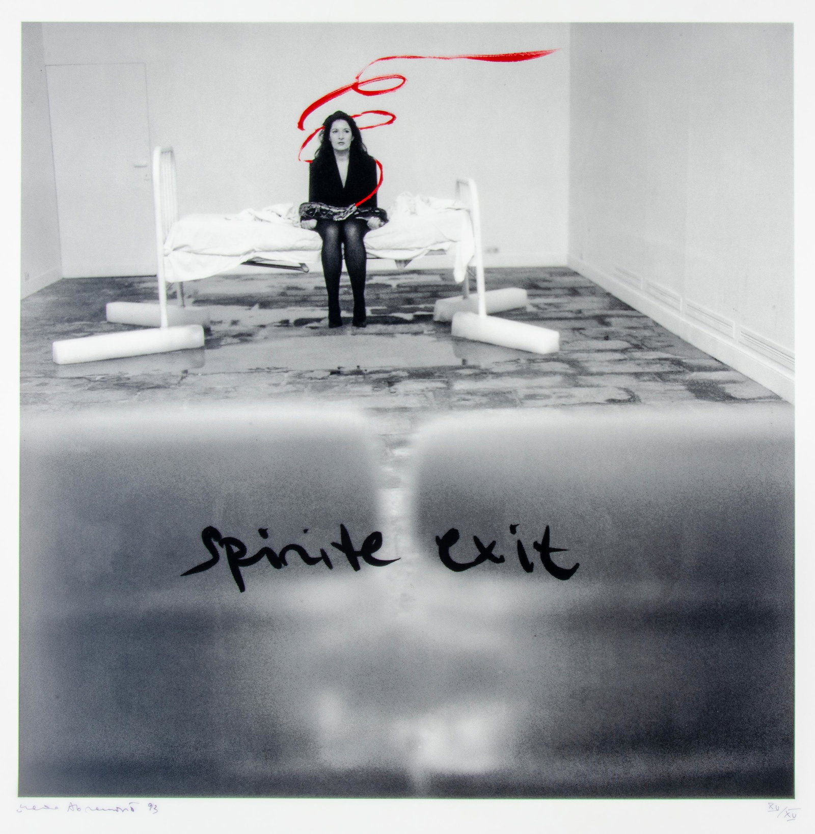 Abramovic, Marina. Spirit Exit. Serigraphie auf Mattfolie. Links unten signiert und datiert.: Abramovic, Marina. Spirit Exit. Serigraphie auf Mattfolie. Links unten signiert und datiert. Rechts unten nummeriert. Exemplar: XV/XV. 1993. Bildgröße: 60 x 60 cm. Blattgröße: 70 x