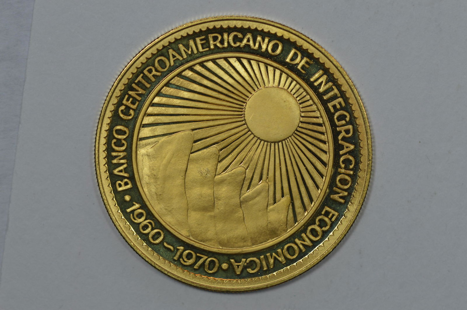 Central American States 1970 Gold 50 Pesos Medallic (1 of 2)