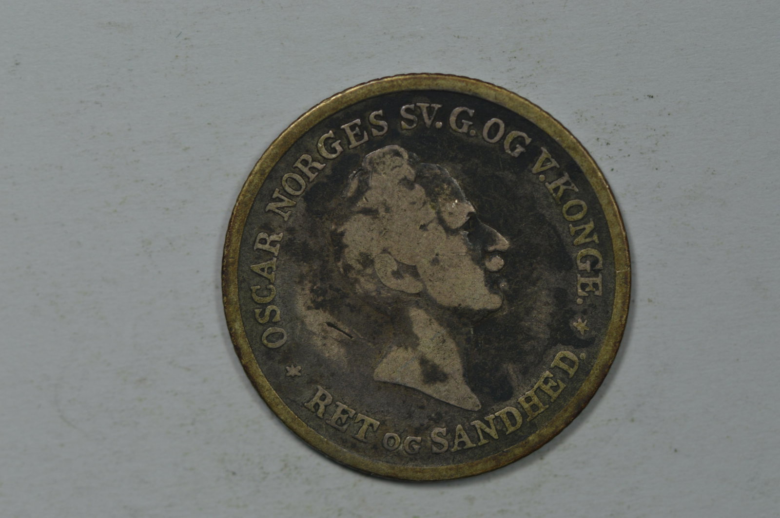 Norway 1846 Silver 24 Skilling (KM-315.1, .1646 oz ASW): Norway 1846 Silver 24 Skilling (KM-315.1, .1646 oz ASW). G/VG with a tiny ancient mark in the left obverse field. Scarce. The KM catalogue value at the VG8 grade level is $30.