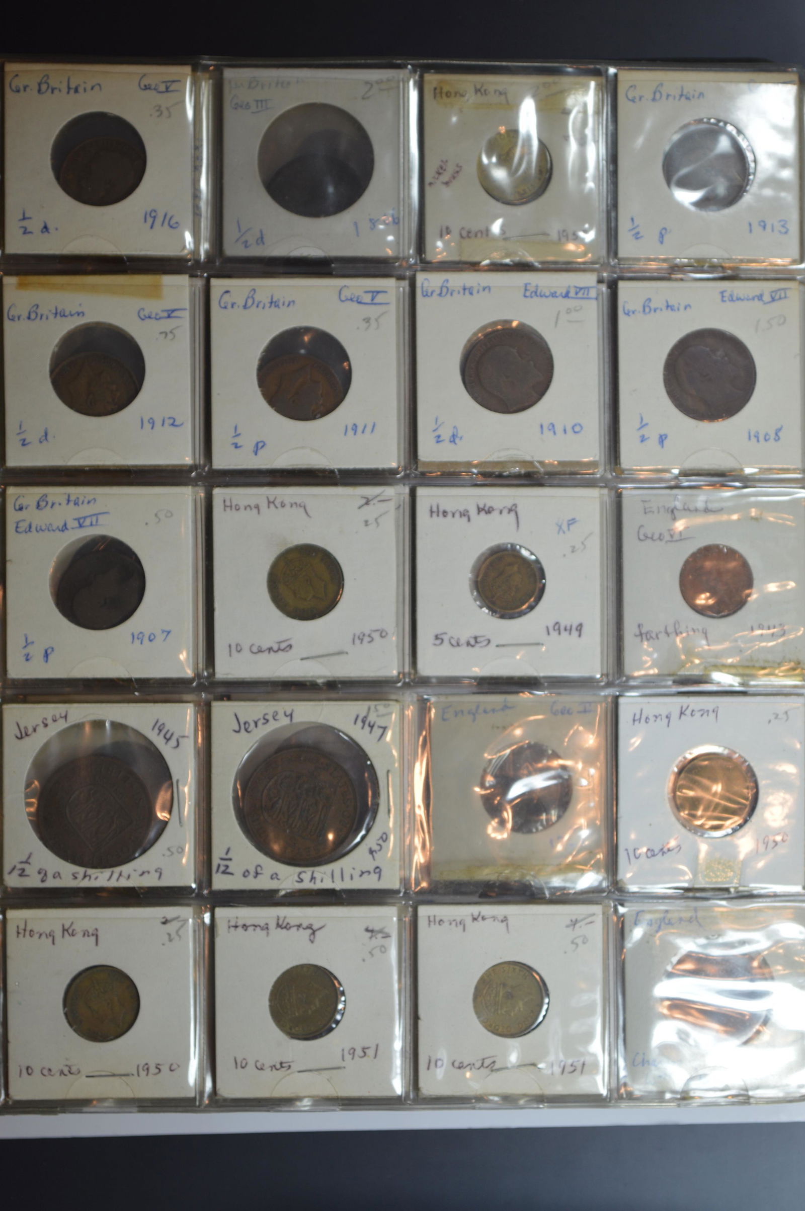 Mostly British and British Commonwealth Coinage mounted in a rather heavy three-ring binder (1 of 2)