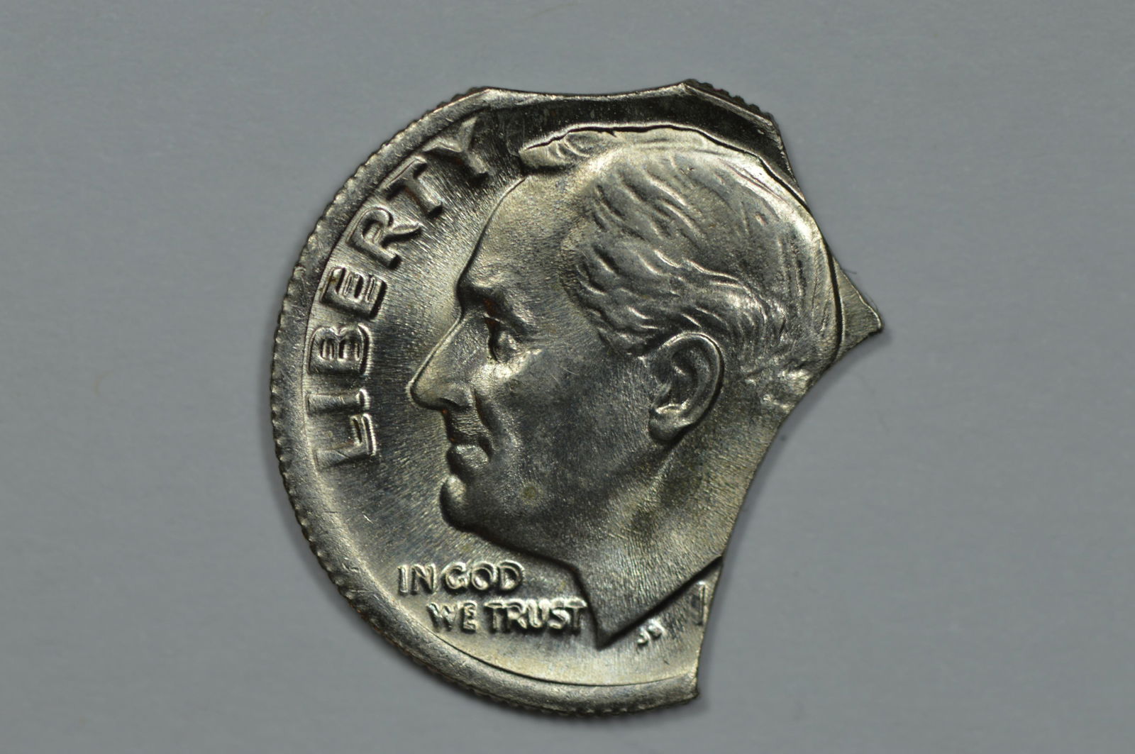 Mint Error. A Highly Unusual Triple Clipped Planchet CopperNickel