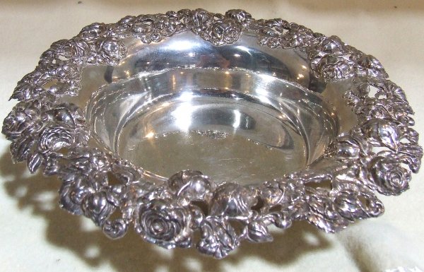 Shiebler sterling silver heavy repousse floral bord