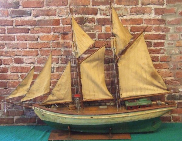 Pond boat early 20th ot late 19th century 58 inche
