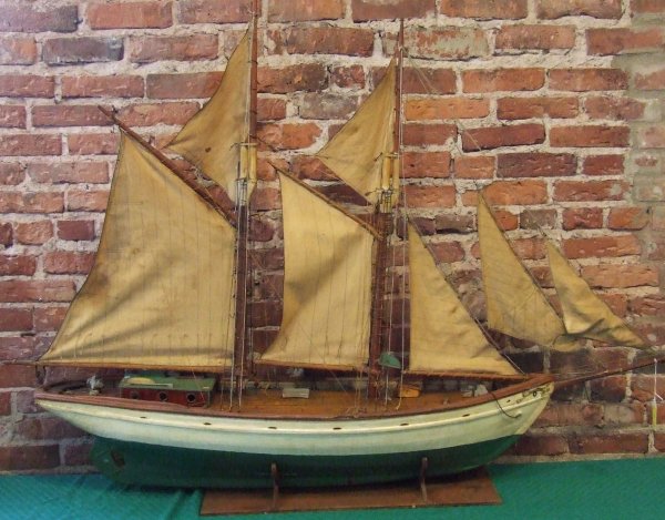 Pond boat early 20th ot late 19th century 58 inche - 4