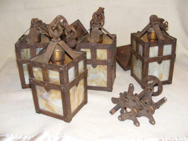 lot of 4 arts and crafts sconces - 2
