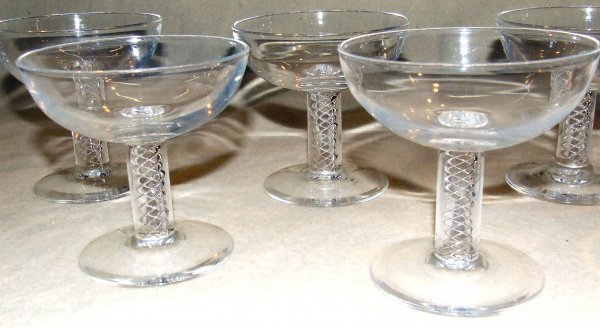Steuben crystal 8 Champagne glasses with air twist - 2