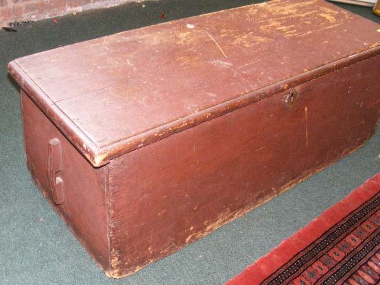 6 drawer red painted blanket chest - 2