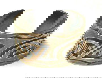 Native American Indian style sterling silver bracel: Native American Indian style sterling silver bracelet, marked "Sterling" only, deep engraving with dark patina, 1.25" wide, 2.48 troy ounces, 6.5" fit