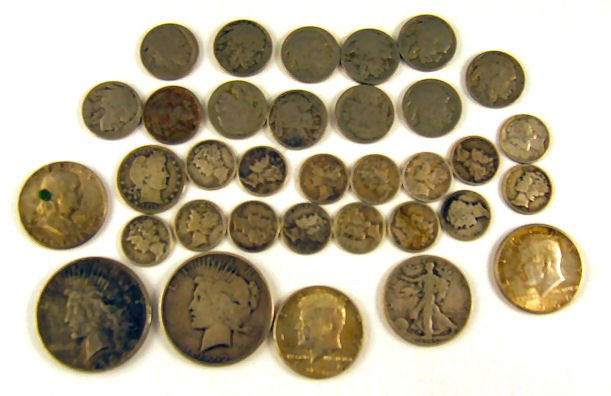 U.S. coin lot, silver dollars, half dollars, dimes: U.S. coin lot, silver dollars, half dollars, dimes, Buffalo nickels. 1922, 1923 Liberty silver dollars, (2) 1964 Kennedy half dollars, (1) Franklin 1952 half dollar, (1) Walking Liberty half dollar 19
