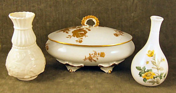 3 piece porcelain lot, Limoges tureen 7.5" long, 5": 3 piece porcelain lot, Limoges tureen 7.5" long, 5" Belleek green mark vase and 5.5" Wedgwood vase.